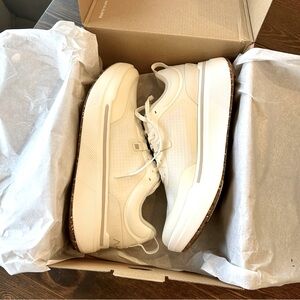 AHNU Sequence 1 Low Women’s 9.5 White Shoe